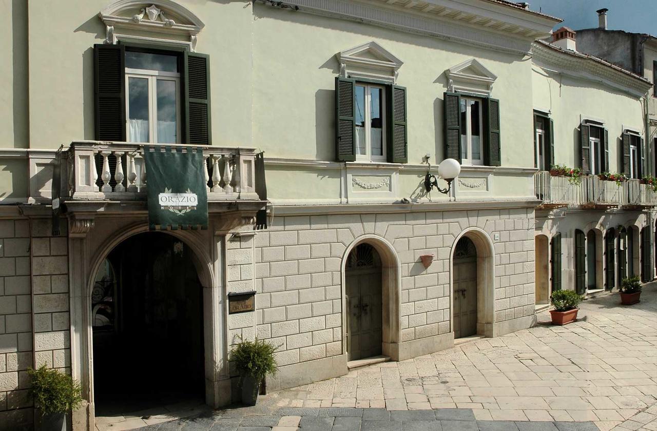 Hotel Orazio Venosa Bagian luar foto